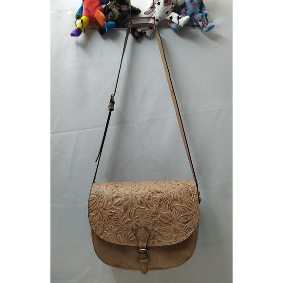 Patricia Nash Saddle Tan Leather Rosolini Tooled Buckle Flap Crossbody Bag EUC - Picture 3 of 16